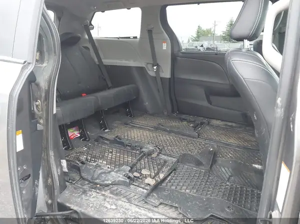5TDEZ3DC9KS211490 2019 TOYOTA SIENNA - Image 8