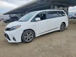 5TDEZ3DC9KS224045 2019 TOYOTA SIENNA