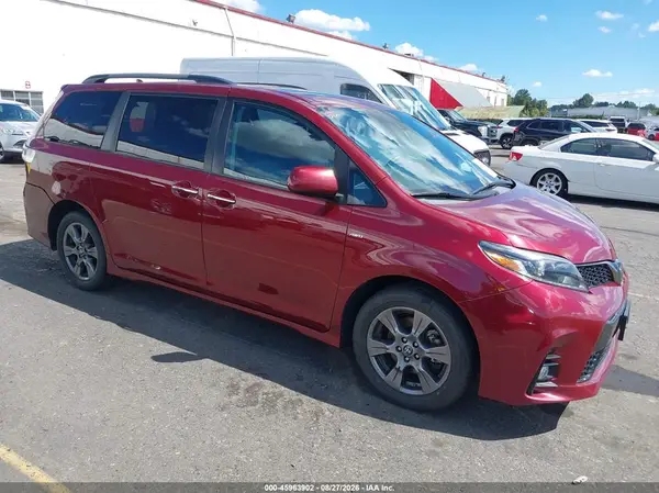 5TDEZ3DCXKS214818 2019 TOYOTA SIENNA - Image 1