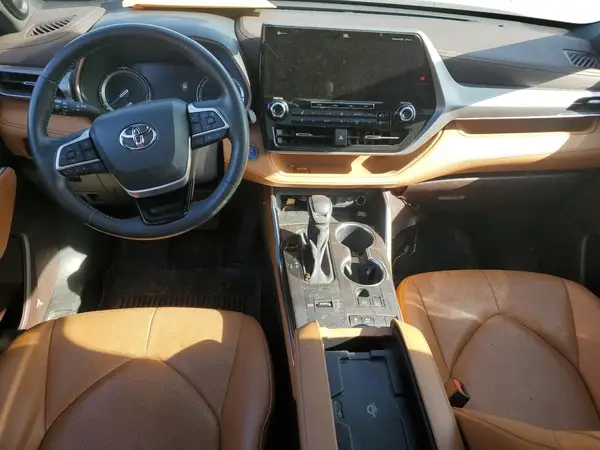 5TDFARAH0NS013433 2022 TOYOTA HIGHLANDER - Image 8