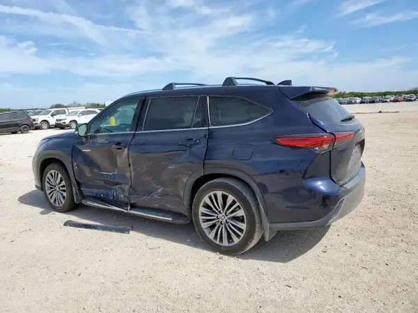 5TDFARAH1MS011222 2021 TOYOTA HIGHLANDER - Image 2