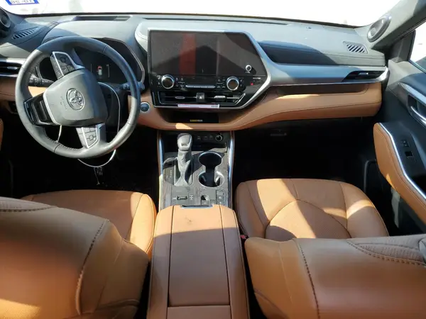 5TDFARAH2RS535857 2024 TOYOTA HIGHLANDER - Image 8