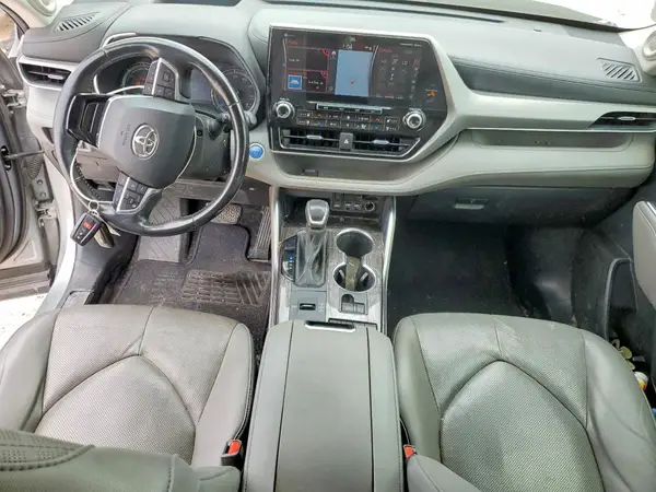 5TDFARAH5MS005536 2021 TOYOTA HIGHLANDER - Image 8