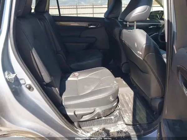 5TDFARAH5PS520699 2023 TOYOTA HIGHLANDER - Image 8