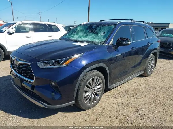 5TDFARAH7MS008597 2021 TOYOTA HIGHLANDER - Image 2