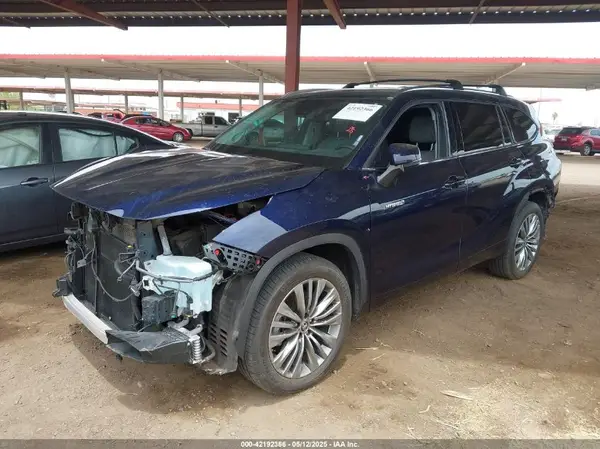 5TDFARAH8MS005739 2021 TOYOTA HIGHLANDER - Image 2