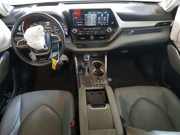 5TDFARAH8NS015012 2022 TOYOTA HIGHLANDER - Image 8