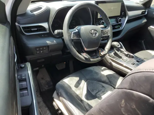 5TDFARAH8PS524083 2023 TOYOTA HIGHLANDER - Image 8
