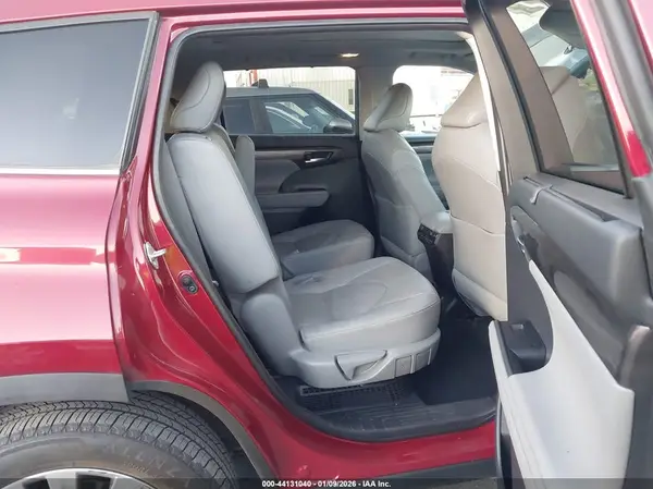 5TDFARAH9MS006186 2021 TOYOTA HIGHLANDER - Image 8