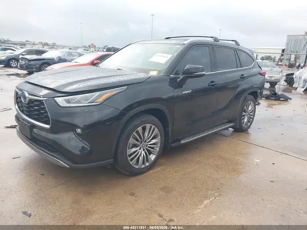 5TDFARAH9MS012179 2021 TOYOTA HIGHLANDER - Image 2