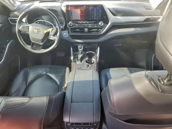 5TDFARAHXLS003408 2020 TOYOTA HIGHLANDER - Image 8