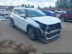 5TDFARAHXMS010098 2021 TOYOTA HIGHLANDER