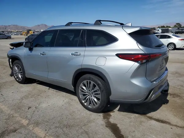 5TDFARAHXMS011512 2021 TOYOTA HIGHLANDER - Image 2