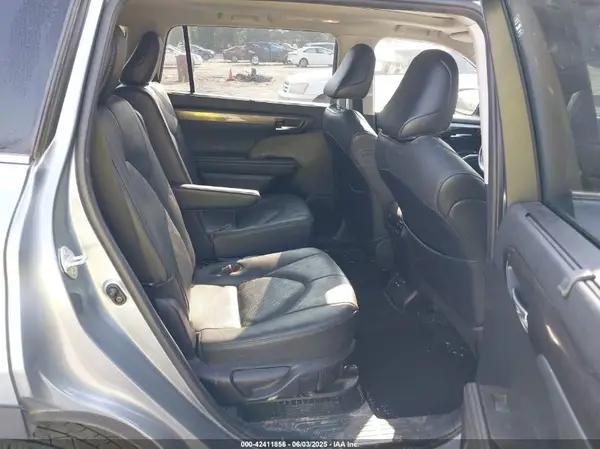 5TDFARAHXMS011591 2021 TOYOTA HIGHLANDER - Image 8