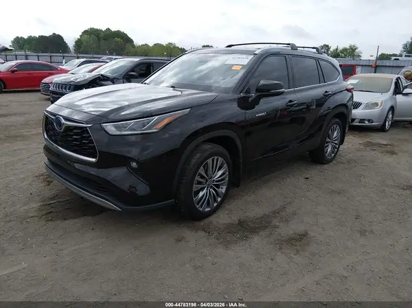 5TDFARAHXMS011686 2021 TOYOTA HIGHLANDER - Image 2