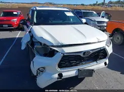 5TDFZRAH0MS061862 2021 TOYOTA HIGHLANDER