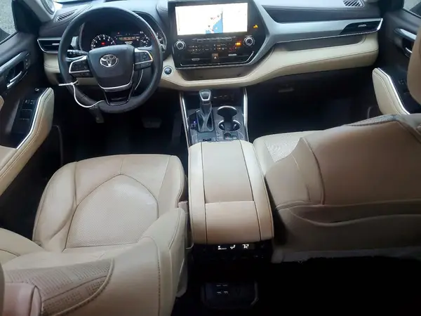 5TDFZRAH0MS082680 2021 TOYOTA HIGHLANDER - Image 8