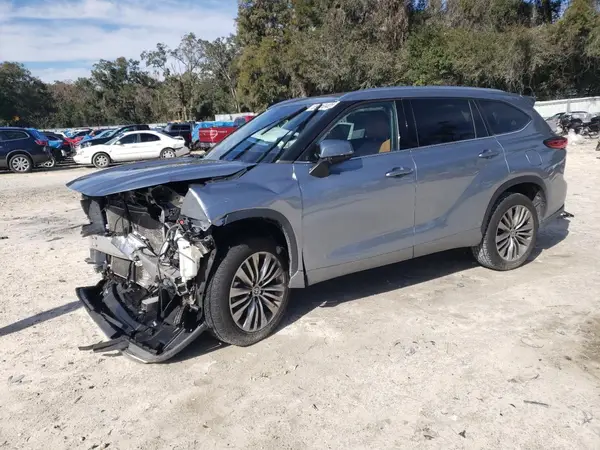 5TDFZRAH0MS084011 2021 TOYOTA HIGHLANDER - Image 1