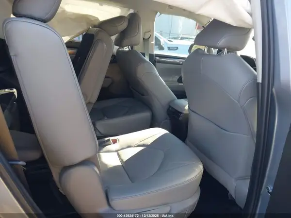 5TDFZRAH0NS104730 2022 TOYOTA HIGHLANDER - Image 8