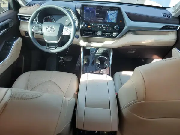 5TDFZRAH0NS112066 2022 TOYOTA HIGHLANDER - Image 8