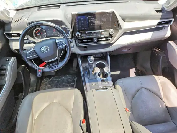 5TDFZRAH0NS114268 2022 TOYOTA HIGHLANDER - Image 8