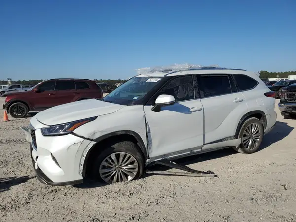 5TDFZRAH0NS123472 2022 TOYOTA HIGHLANDER - Image 1