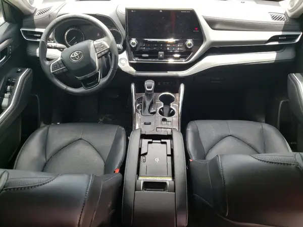 5TDFZRAH0NS141020 2022 TOYOTA HIGHLANDER - Image 8
