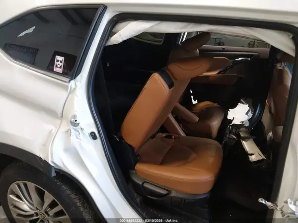 5TDFZRAH1NS125392 2022 TOYOTA HIGHLANDER - Image 8