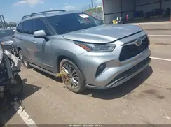 5TDFZRAH2MS060728 2021 TOYOTA HIGHLANDER