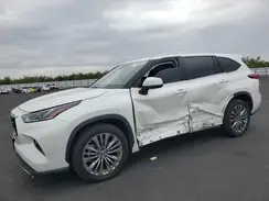 5TDFZRAH2MS075794 2021 TOYOTA HIGHLANDER