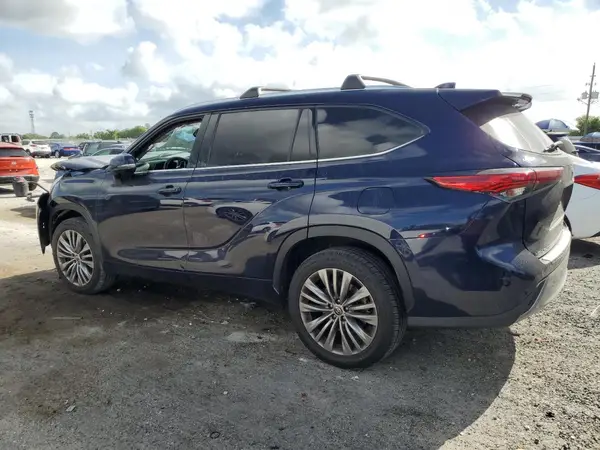 5TDFZRAH4LS019368 2020 TOYOTA HIGHLANDER - Image 2