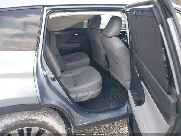 5TDFZRAH4LS029270 2020 TOYOTA HIGHLANDER - Image 8