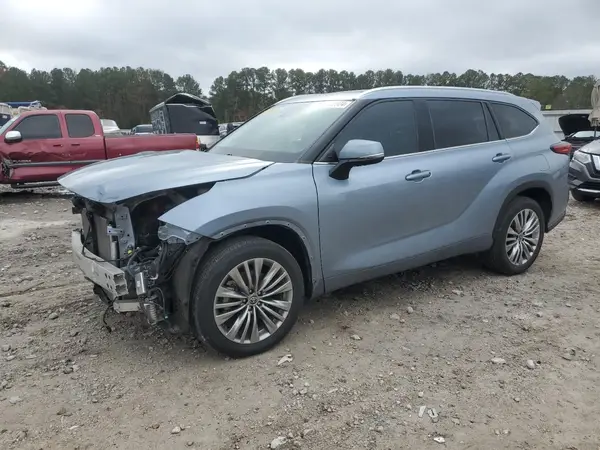 5TDFZRAH4NS114709 2022 TOYOTA HIGHLANDER - Image 1