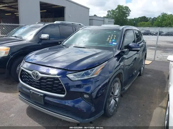 5TDFZRAH4NS140629 2022 TOYOTA HIGHLANDER - Image 2