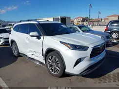 5TDFZRAH5NS111835 2022 TOYOTA HIGHLANDER