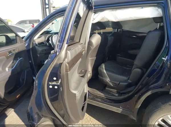 5TDFZRAH5NS128151 2022 TOYOTA HIGHLANDER - Image 8