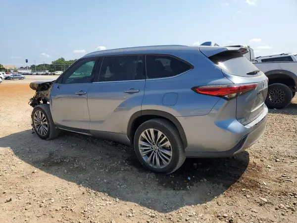 5TDFZRAH6LS014415 2020 TOYOTA HIGHLANDER - Image 2
