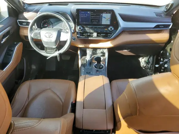5TDFZRAH6LS015628 2020 TOYOTA HIGHLANDER - Image 8