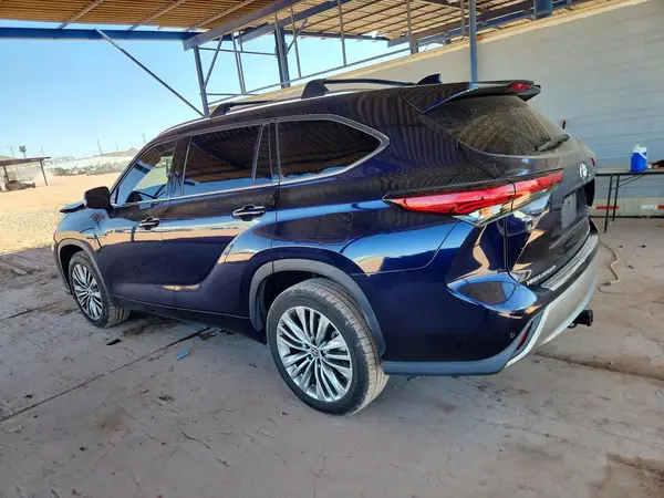 5TDFZRAH6LS026645 2020 TOYOTA HIGHLANDER - Image 2