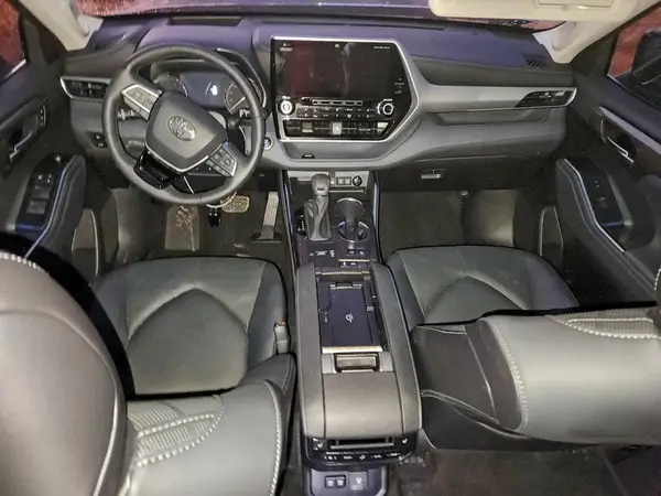 5TDFZRAH6MS055841 2021 TOYOTA HIGHLANDER - Image 8