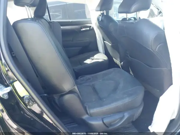 5TDFZRAH6MS055984 2021 TOYOTA HIGHLANDER - Image 8