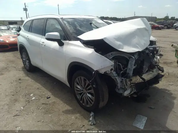 5TDFZRAH7LS014357 2020 TOYOTA HIGHLANDER - Image 1