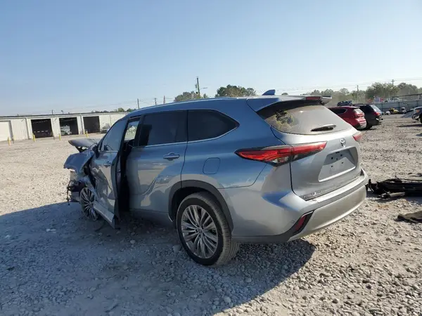 5TDFZRAH7MS049790 2021 TOYOTA HIGHLANDER - Image 2