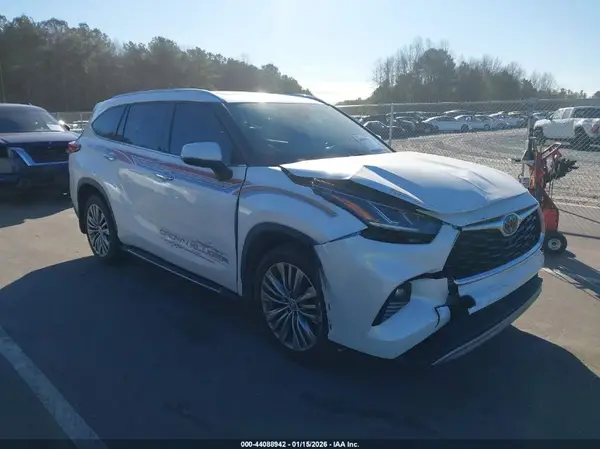 5TDFZRAH7MS051426 2021 TOYOTA HIGHLANDER - Image 1