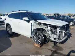 5TDFZRAH7NS103221 2022 TOYOTA HIGHLANDER