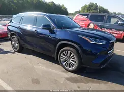5TDFZRAH7NS142424 2022 TOYOTA HIGHLANDER
