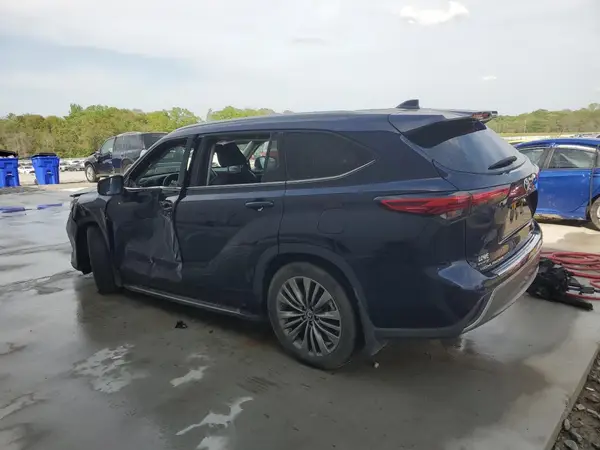 5TDFZRAH8LS021849 2020 TOYOTA HIGHLANDER - Image 2