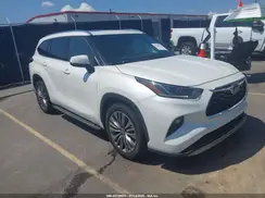 5TDFZRAH8MS072608 2021 TOYOTA HIGHLANDER