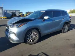 5TDFZRAH8NS110825 2022 TOYOTA HIGHLANDER