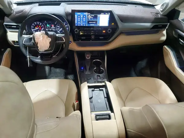 5TDFZRAH9MS075212 2021 TOYOTA HIGHLANDER - Image 8